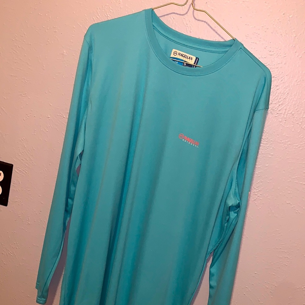Long sleeve Magellan shirt